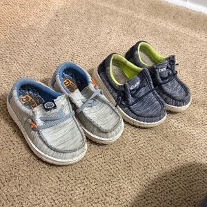 Toddler boy Hey Dudes